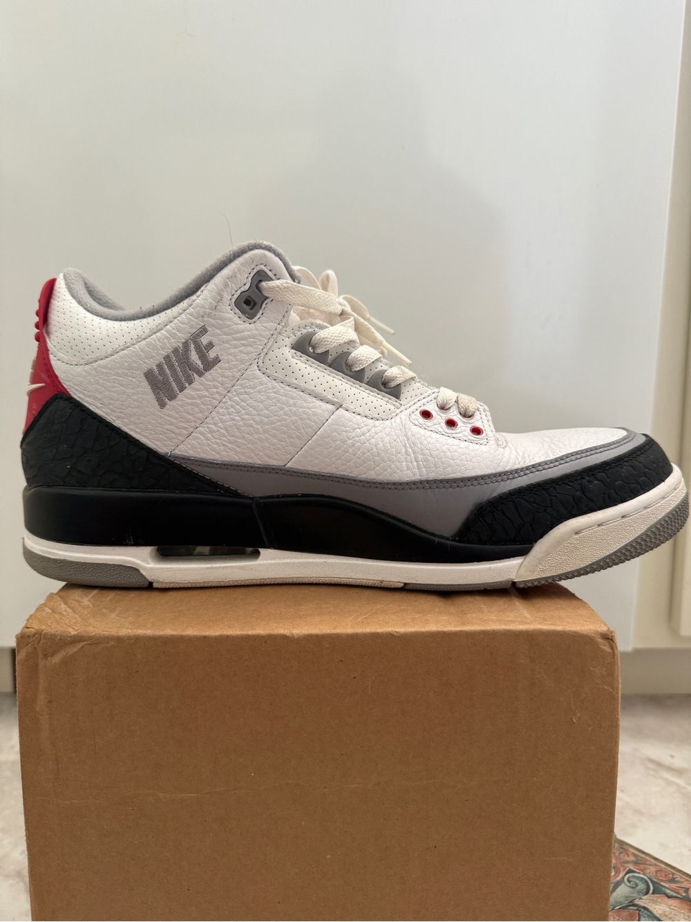 Nike Air Jordan 3 Retro Tinker Hatfield - Men’s 11.5 - Picture 6 of 9